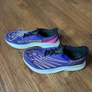 New Balance Fuelcell RC Elite v2